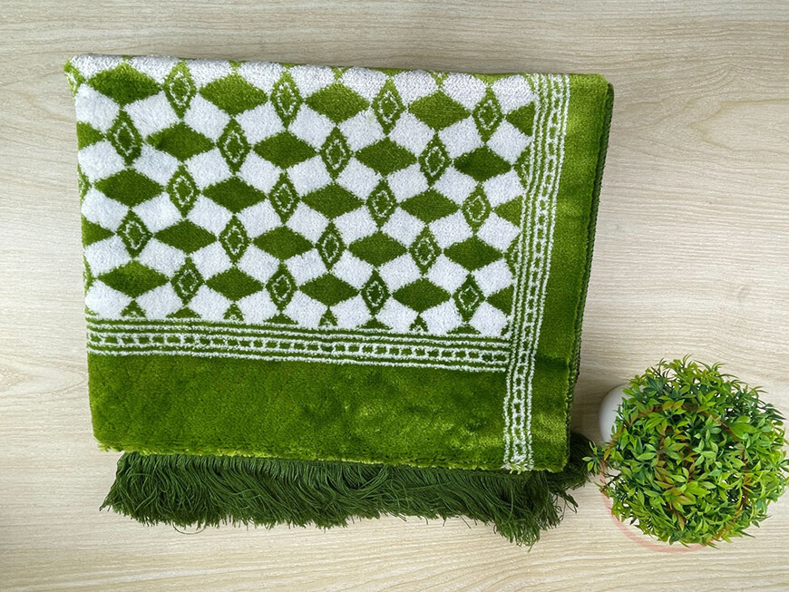 Prayer Mat premium- Jaynamaz – Extra Soft Velvet Lemon (1)