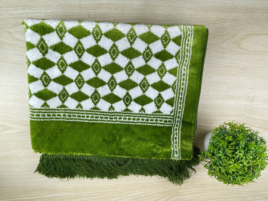 Prayer Mat premium- Jaynamaz – Extra Soft Velvet Lemon (1)