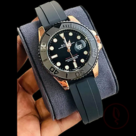 Luxury Premium Quality Rubber Belt Watches For Men 